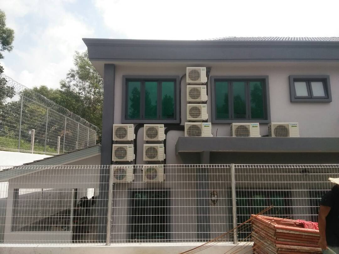Aircond service project photo 4